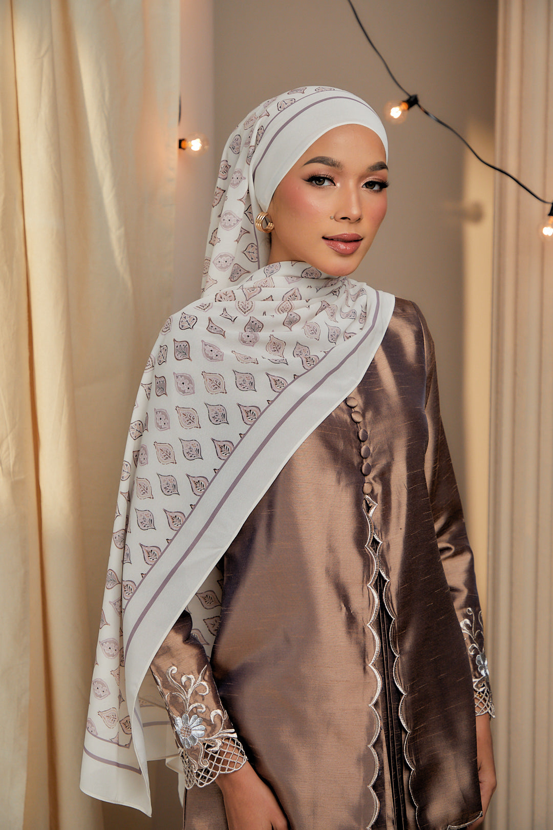 CAMELIA DUSTY PURPLE