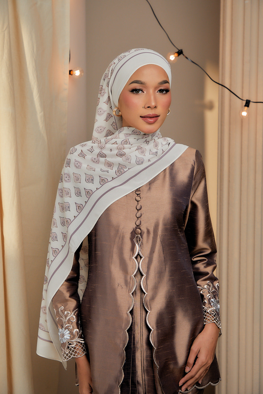 CAMELIA DUSTY PURPLE