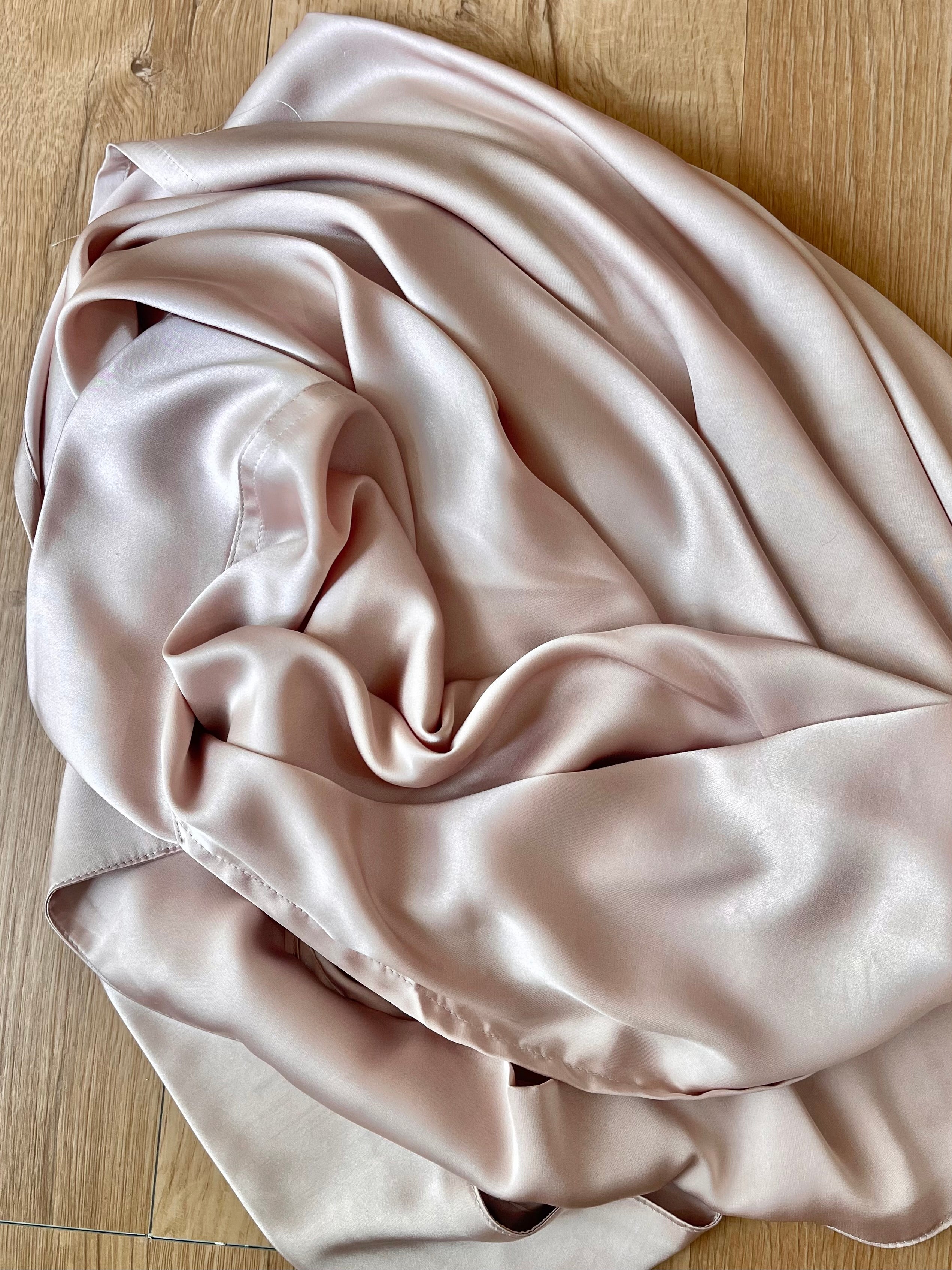 Pathan Rosegold