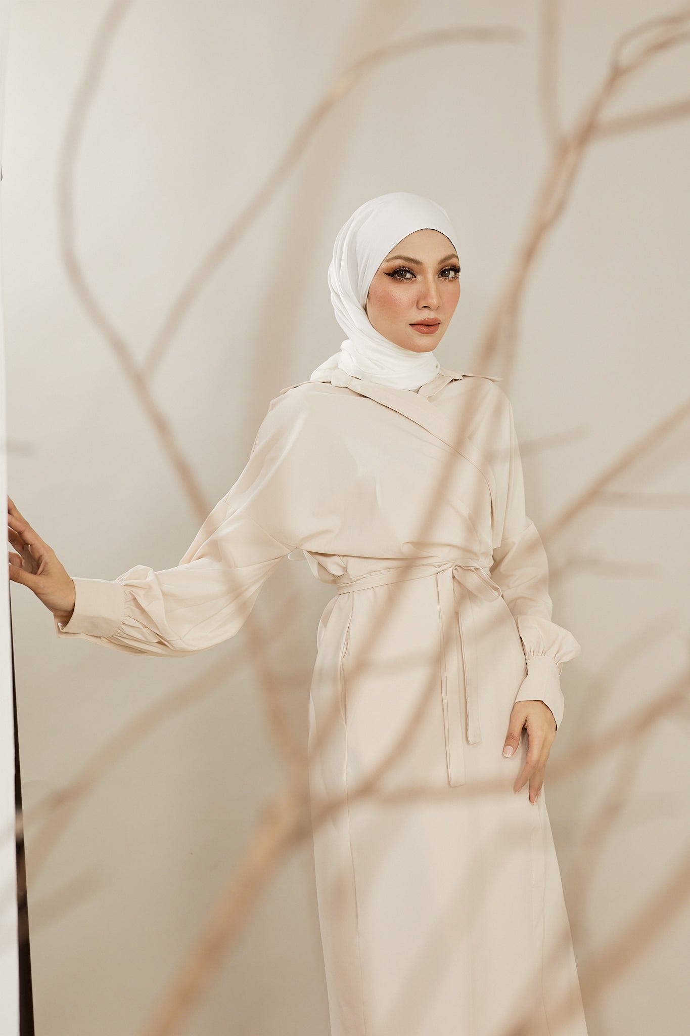 PLAIN- OFF WHITE