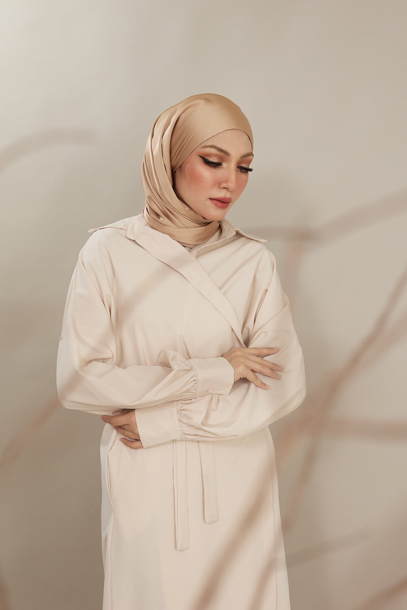 PLAIN- BEIGE